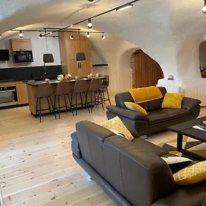 - La Mouree Vars (Hautes-Alpes)